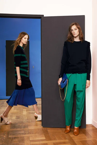 Look 24